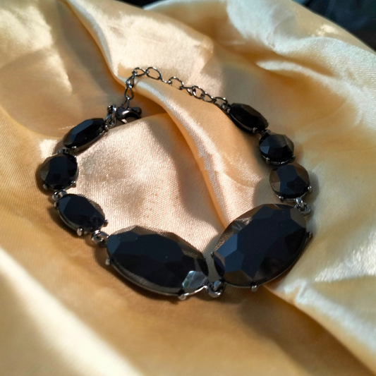 EMBRACE BLACK BRACELET